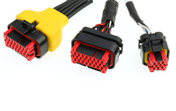 Roter Kabelbaum des Kabelbaum-24awg mit Soem-/ODM-Services für Auto